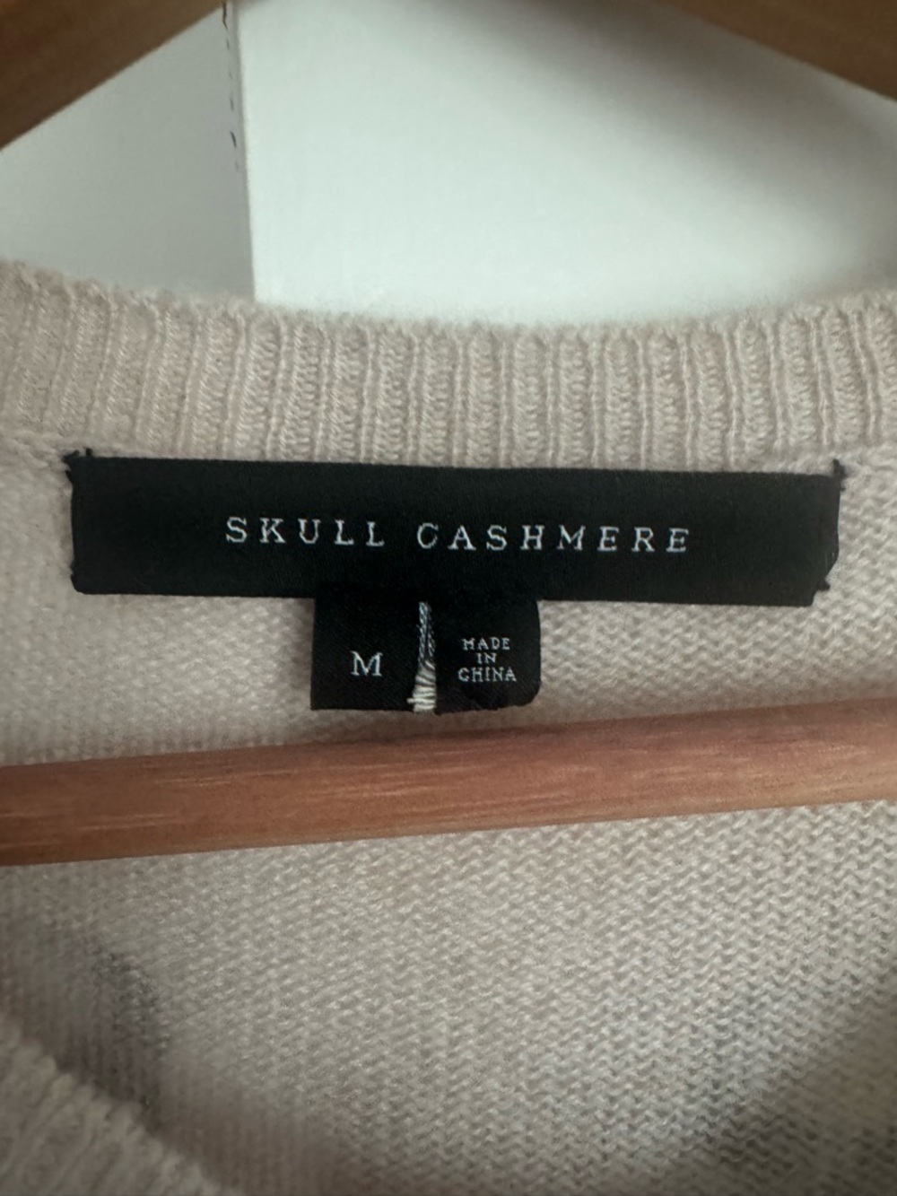 Skull Cashmere Crewneck Sweater in Beige - Picture 3 of 3